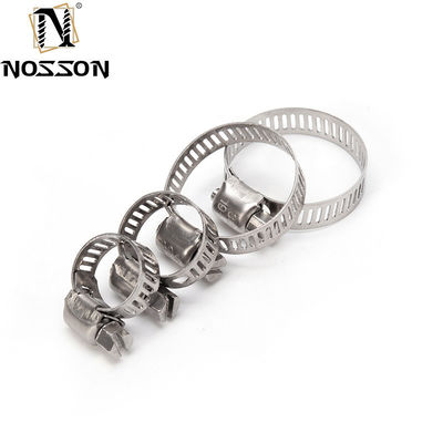 標準メトリック測定 ステンレス鋼材とホットホースクリップワームクリップの重用パイプフィッティングタイプクランプ