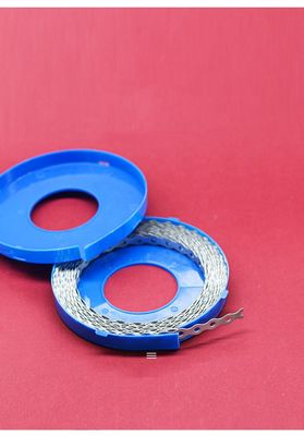 100%QC合格 ワイヤバンドリング用 白い金属型丸型パフォーレート帯