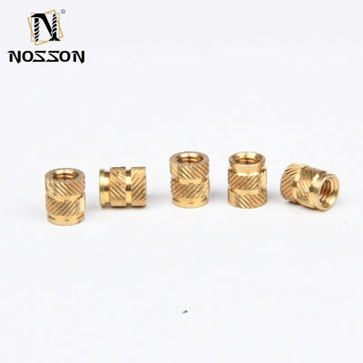 メトリック計測システム 小売産業におけるオーバー・モールディングとダブルパス・モールディングのための銅ナッツ